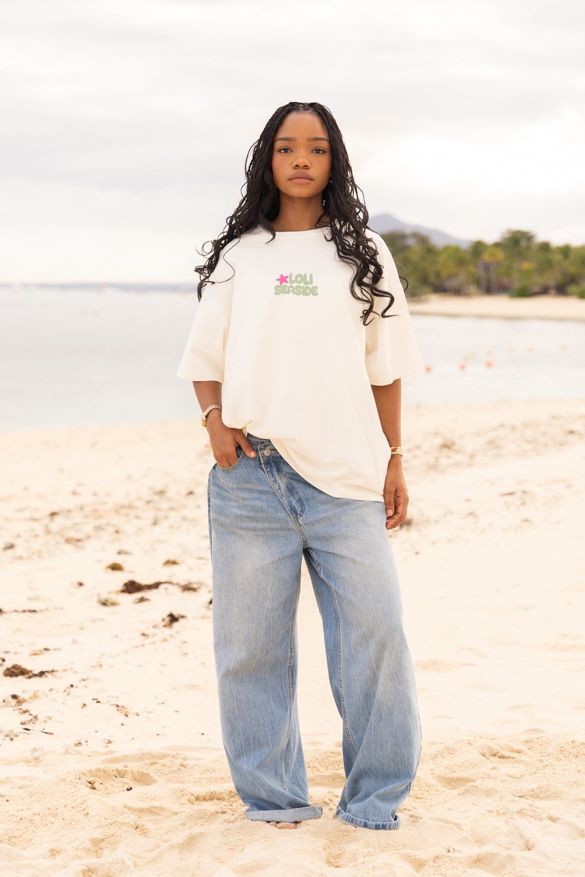 Dos du t-shirt bleu Loli Seaside avec grand imprimé coloré