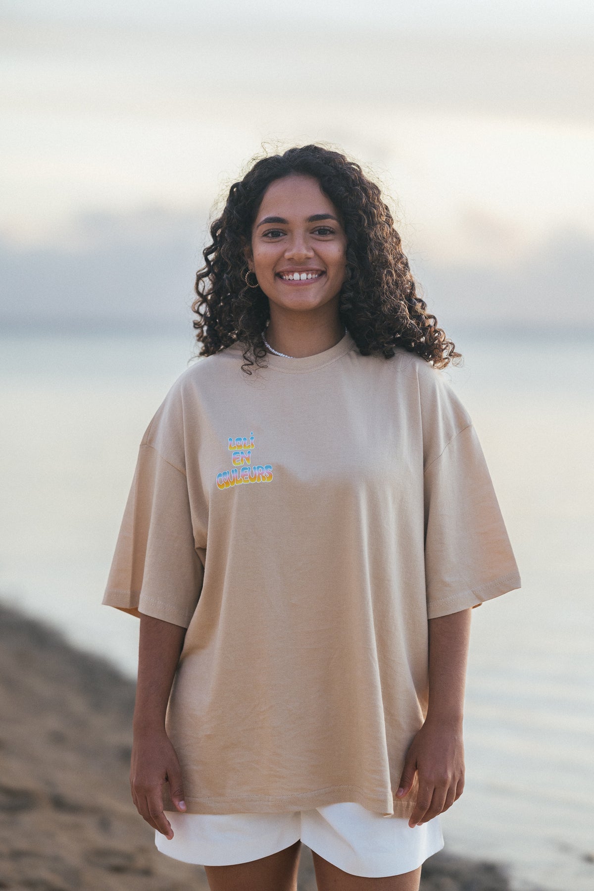 Loli en couleurs beige - T-shirt oversize