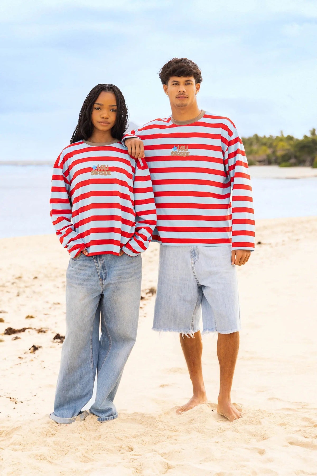 Femme et homme portant le haut manche longue  mixte rayé rouge et bleu Loli Seaside